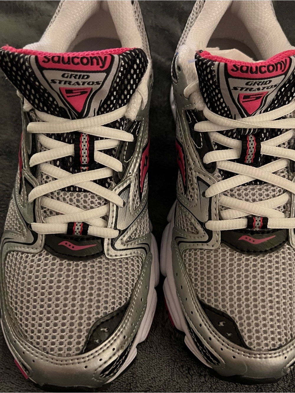 Saucony Women's Grid Stratos 5 Running Shoes - Silver, Pink, Grey. NWT / Box.
